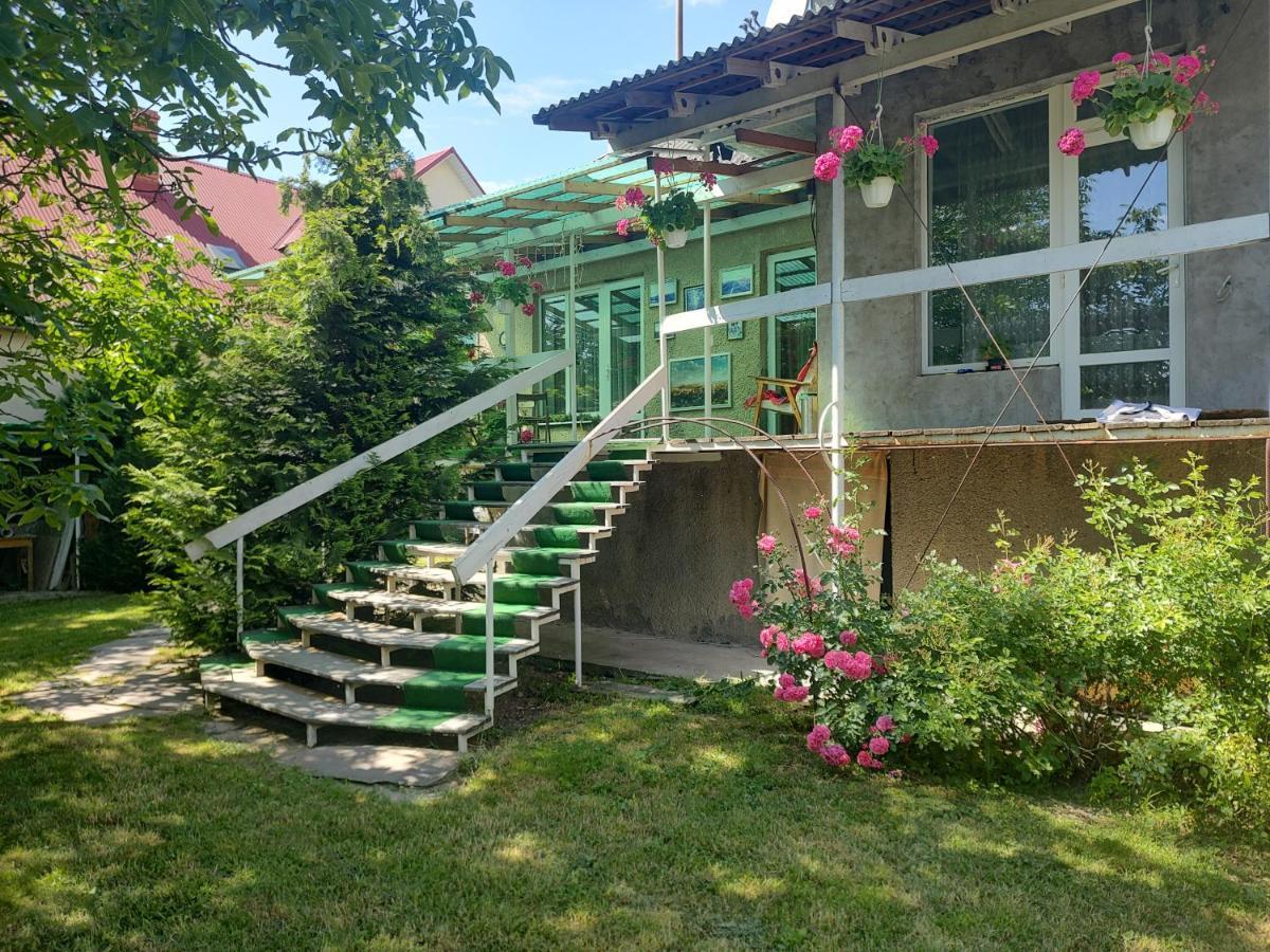 "Ранчо" - Тераса Квіти Сад Apartment Uzhhorod Luaran gambar